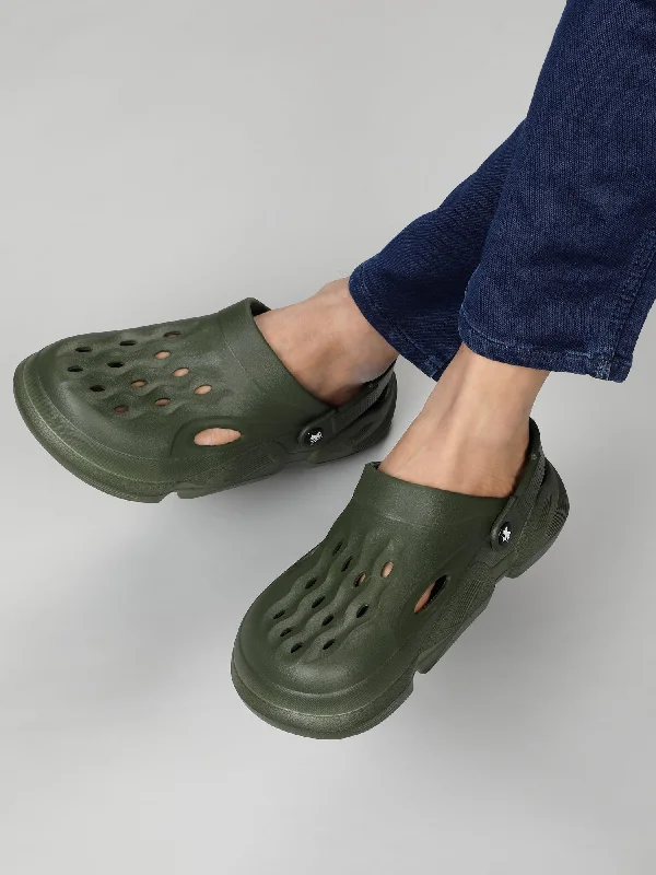 Women's Trench CoatsMen's Olive Green Solid Casual Comfortable Clogs