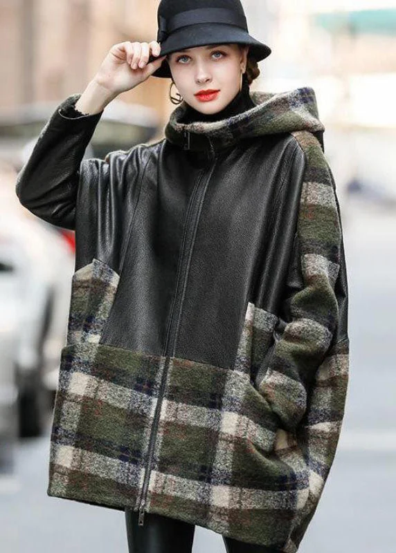 Women's Coats with Fur Trimmed ZipperModern Black Hooded Patchwork Sheepskin Wool Coats Winter