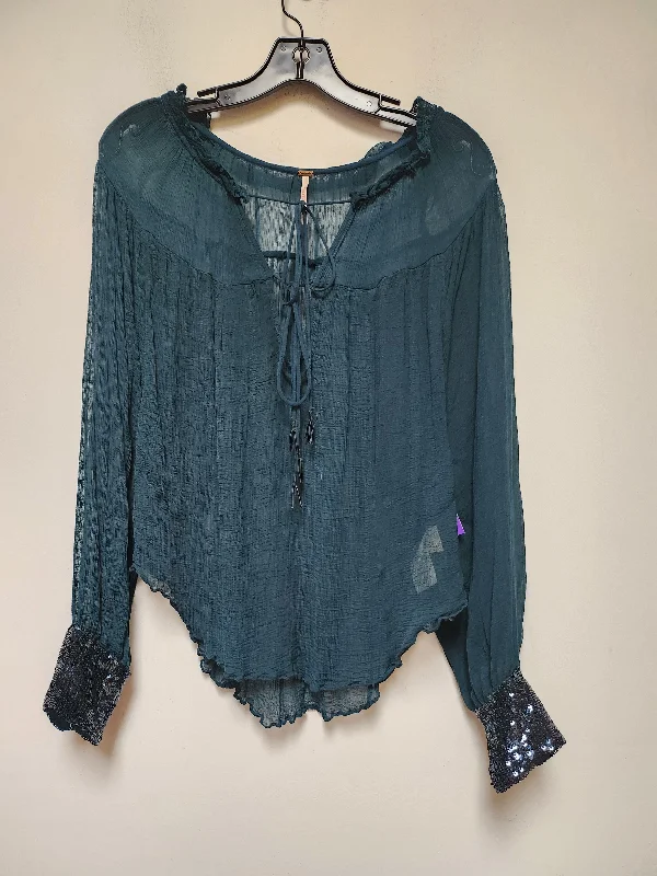 Women's Blouse with U-Shaped CollarTop Long Sleeve By Free People  Size: Xs